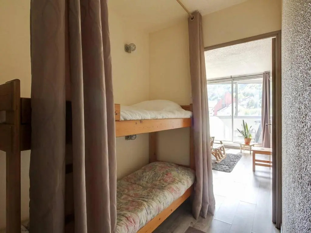 Appartement Cauterets, 1 pièce, 4 personnes - FR-1-401-78