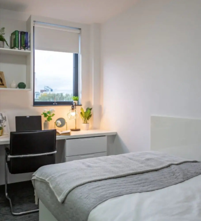 Ensuite Rooms for STUDENTS Only - LIVERPOOL