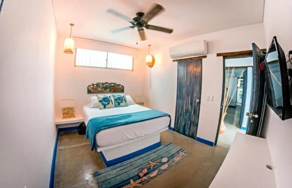 w Cozy 4BR Home w Exclusive Pool n AC in CTG