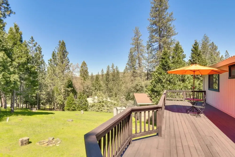 Cozy Cabin in Pine Mountain Lake Near Yosemite!