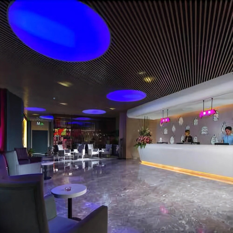 Yes Art Boutique Hotel
