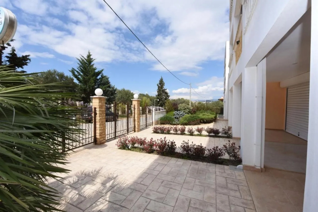Eleonas Apartments
