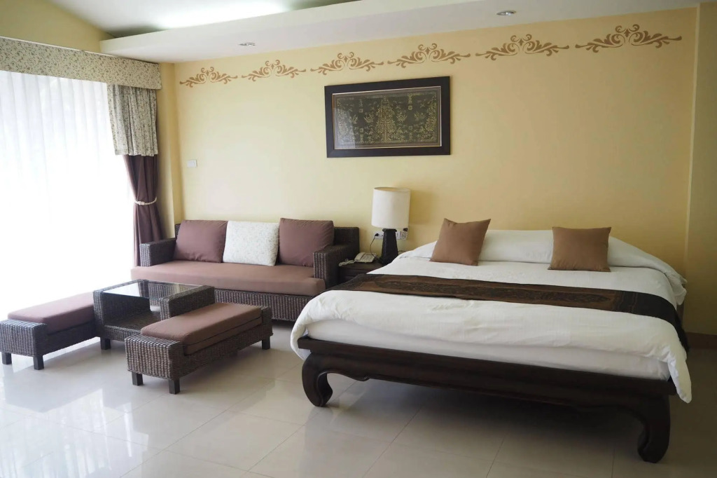 Villa Thongbura