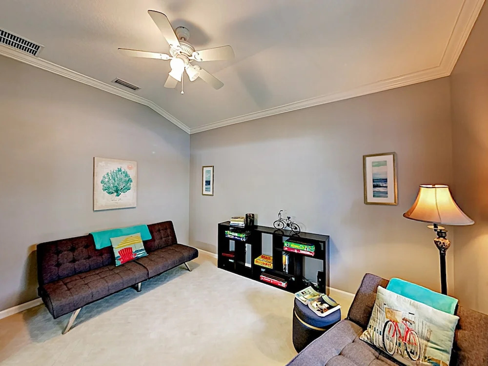 New Listing! Tropical Getaway Near Vilano Beach 4 Bedroom Home