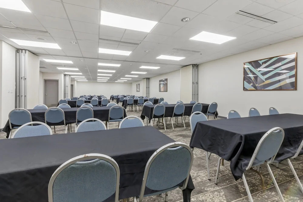 Best Western-Campus Inn