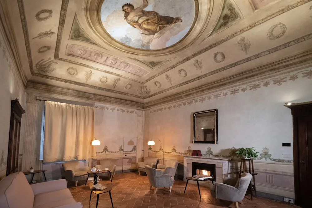 Delcorto Suites