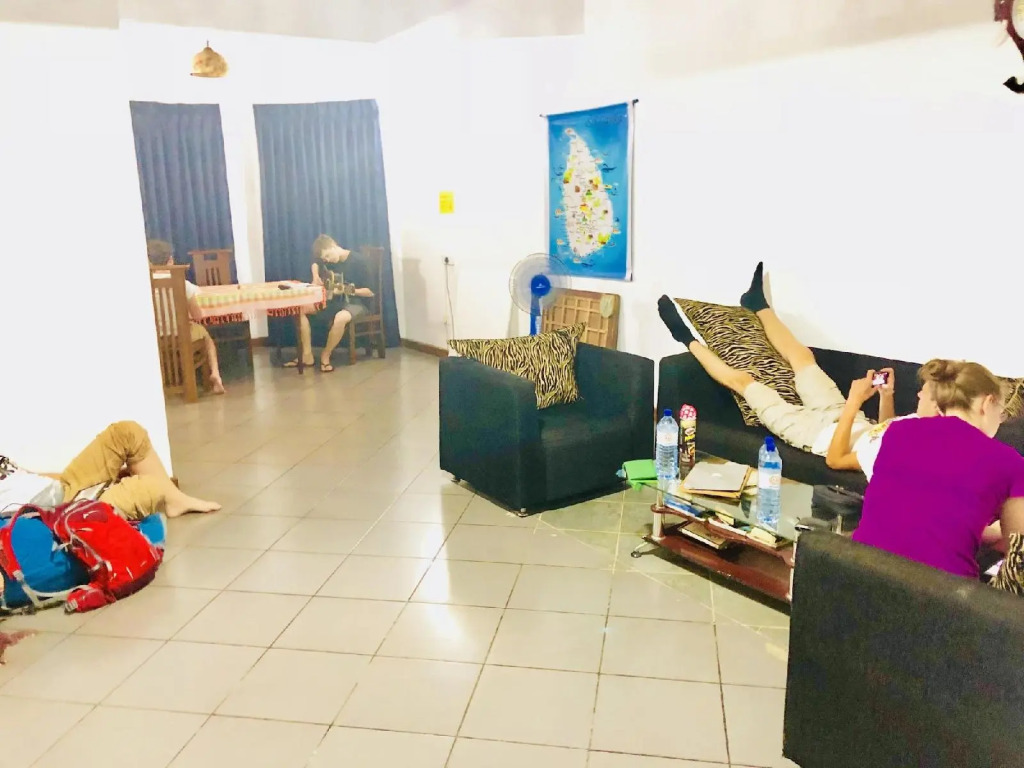 Trip 'N' Chill Hostels Colombo Airport