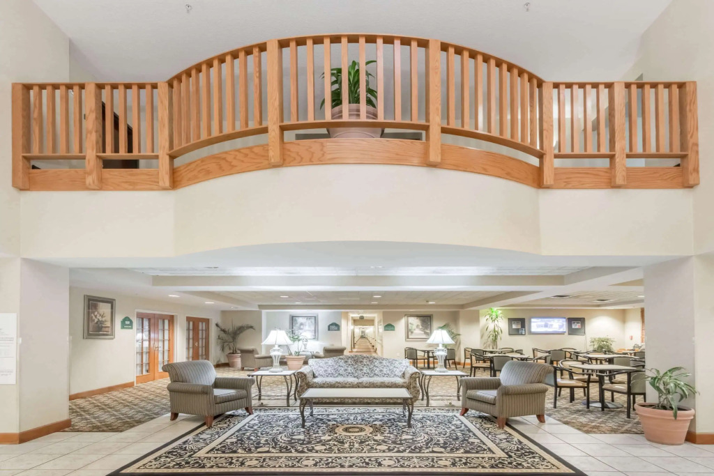 Wingate by Wyndham - DFW North