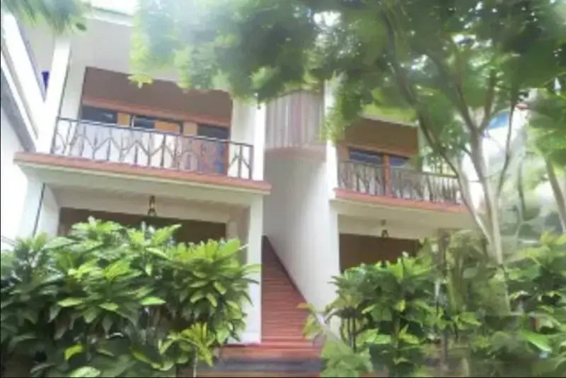 Hotel Exotica Squares Beach Resort