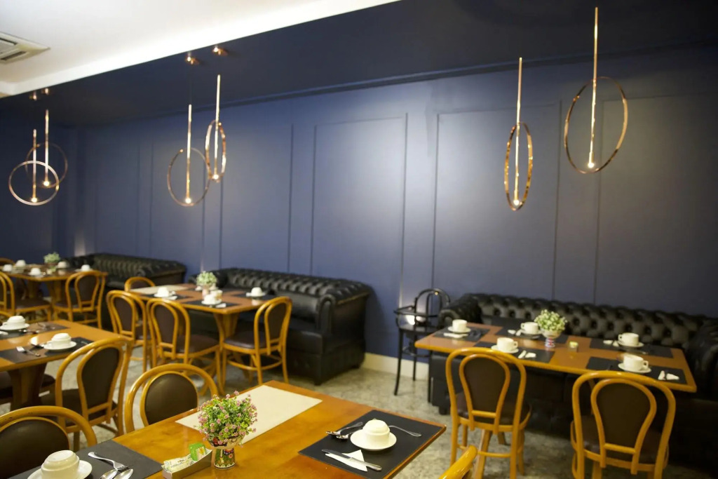Mogano Premium Hotel - ELETROPOSTO