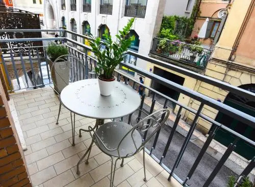 3 Amici Suites