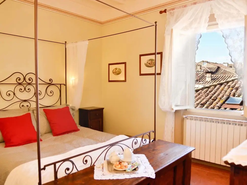 Vicolo della Scala Rooms