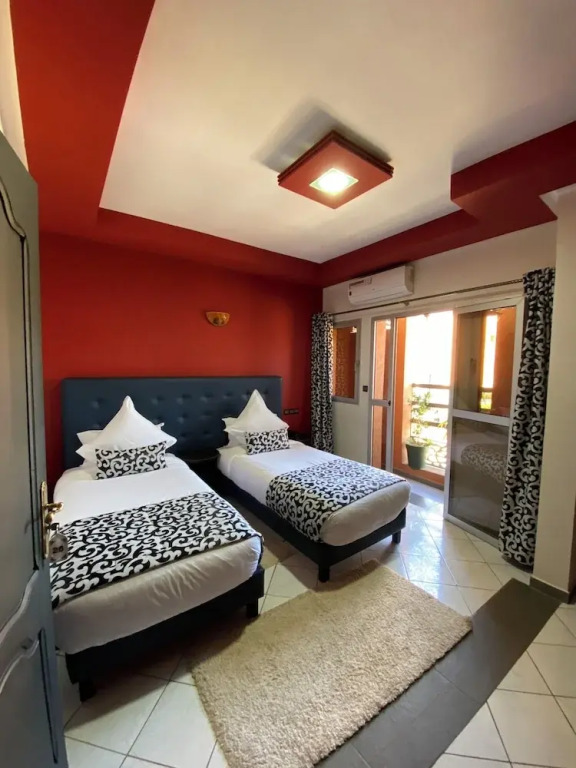 Hotel VELSATIS