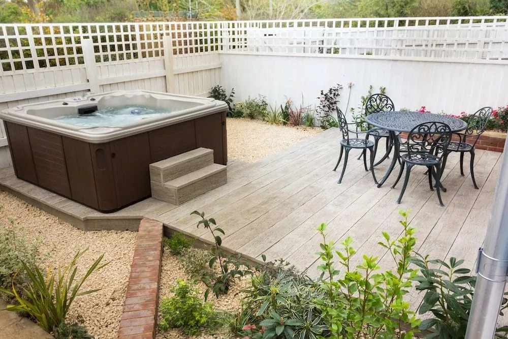 The Bay Colwell by Away Resorts