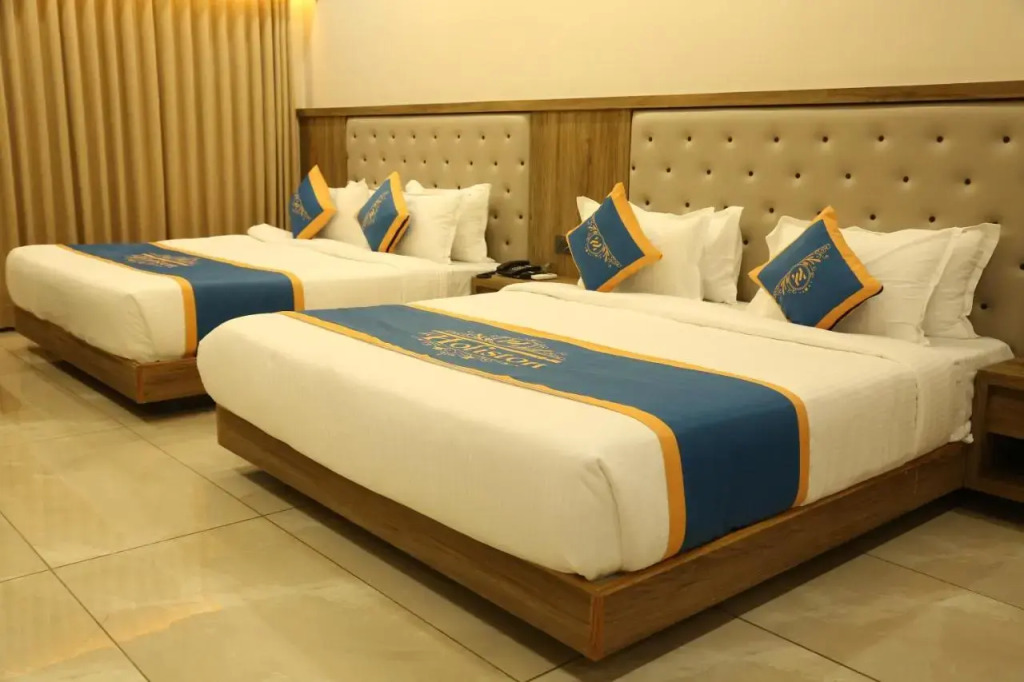 Hotel Holiston