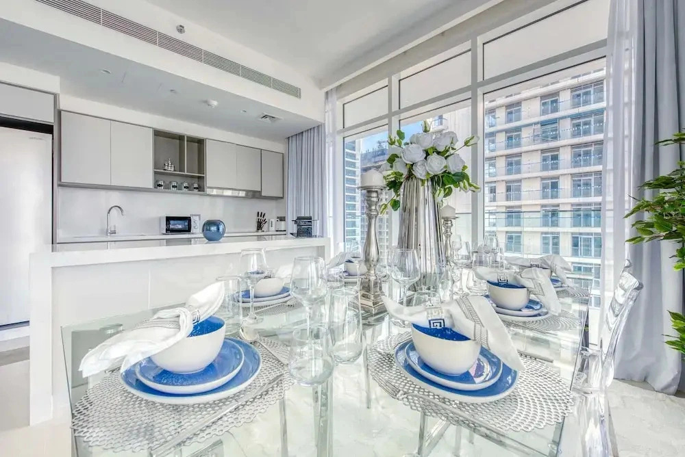 Lux BnB 1BD I SunRise Bay I Palm & Sea View