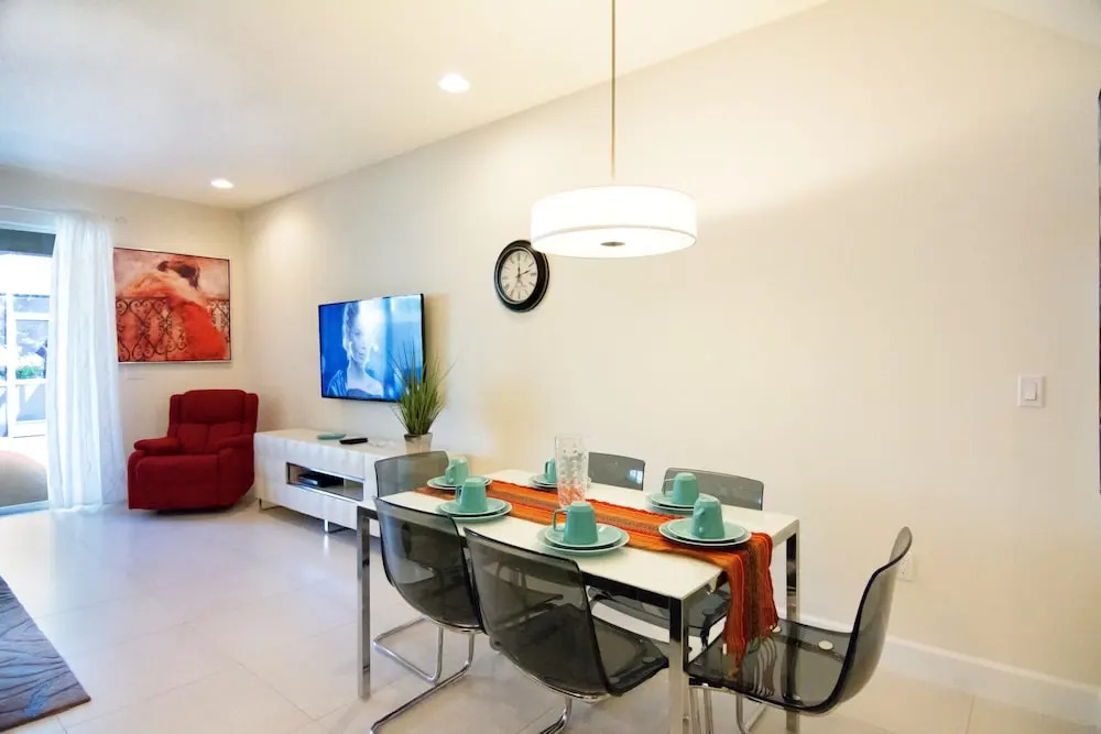 Serenity - 1538 Tranquil Ave