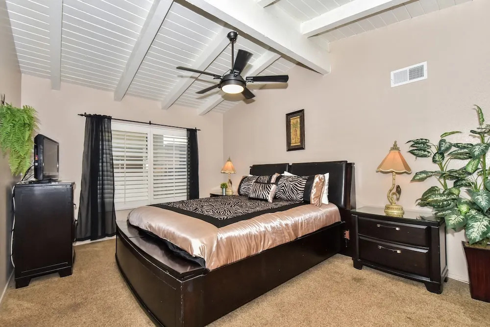 303 5 35th St 68220 by RedAwning