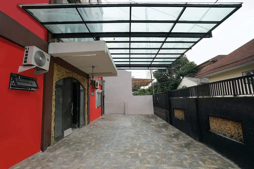 OYO 306 Koen Residence