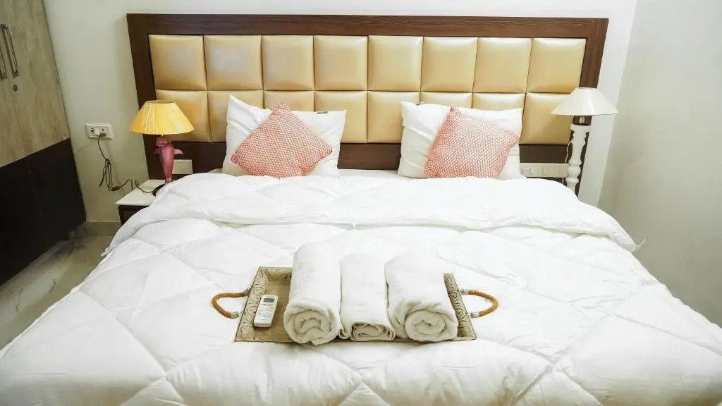 Lime Tree Service Apartment - Near Artemis Hospital ,Gurgaon