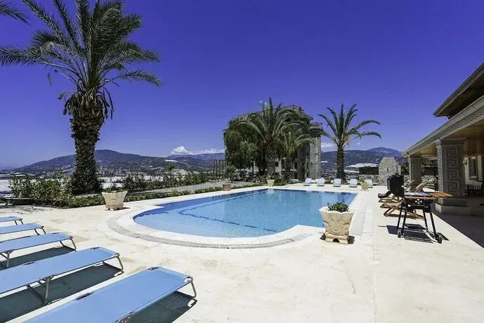 Sea View Terrace Big Villa w Pool 5 Min to Beach(Plaja 5 Dakika Mesafede Deniz Manzaralı Teraslı Havuzlu Büyük Villa)