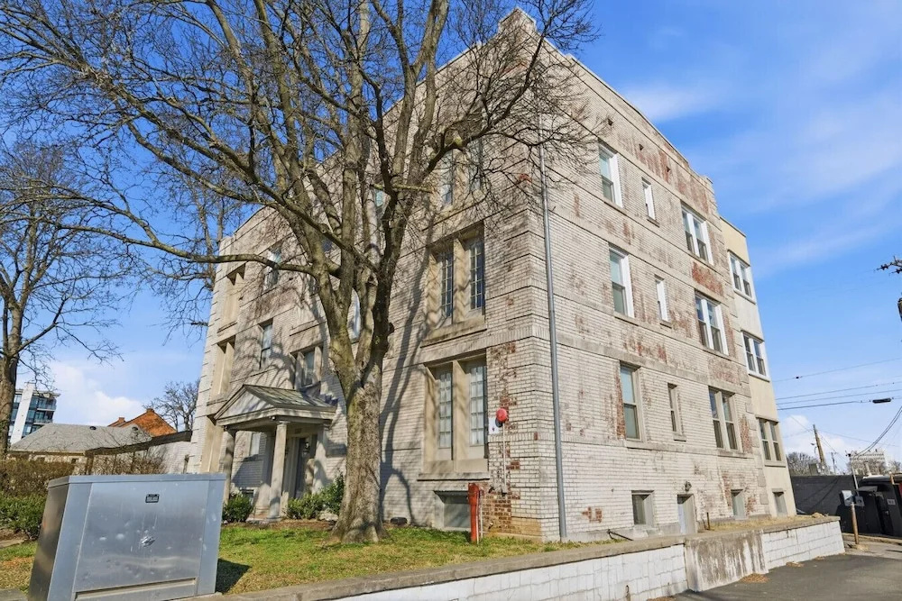 Apex Executive Apartments - 30th Ave