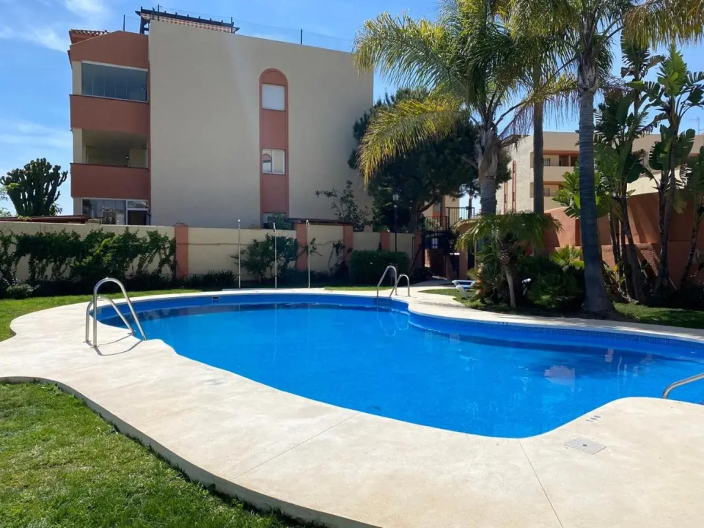 Apartamento en urbanización de Riviera del Sol perfecto para familia