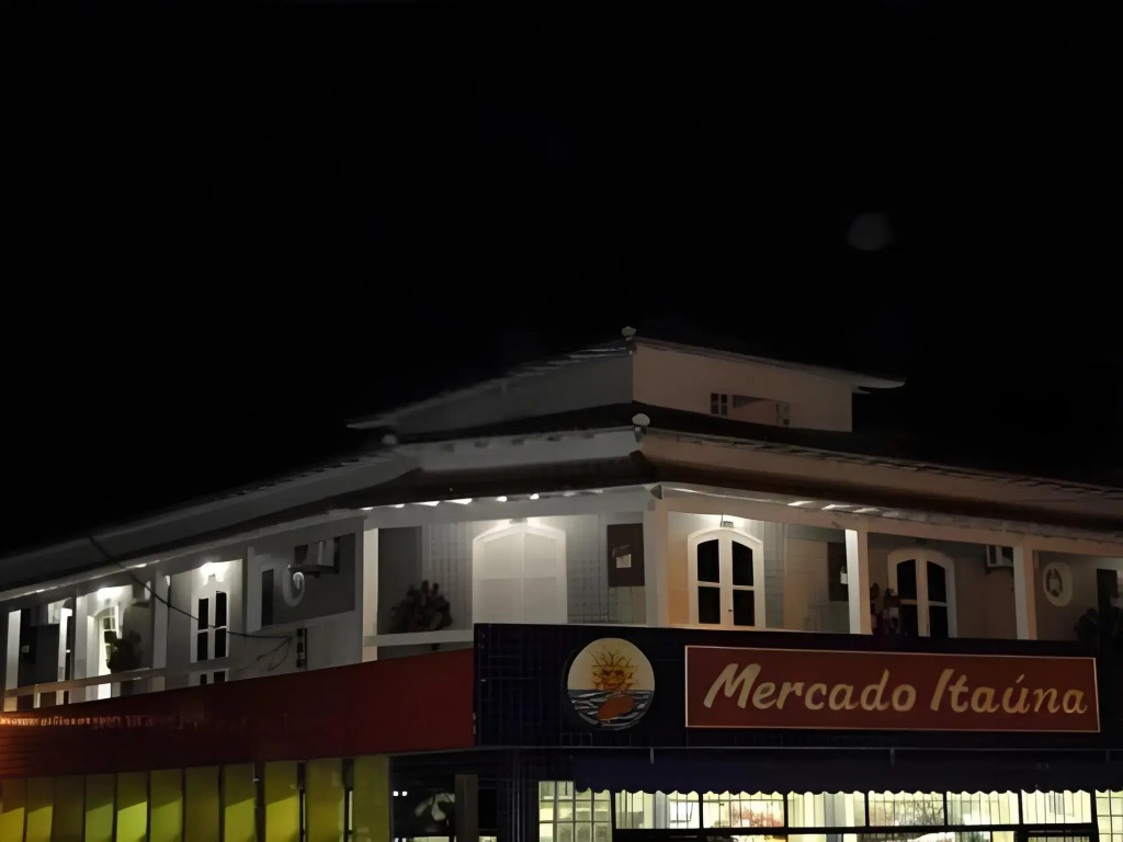 Spazio Itaúna Pousada