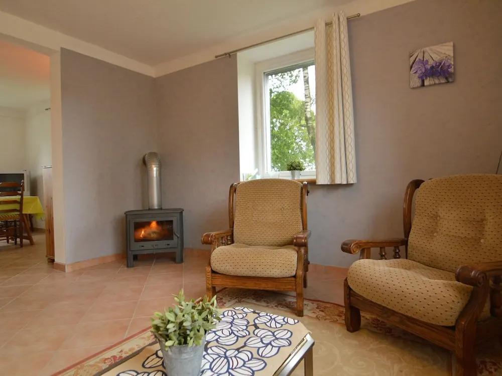 Holiday Home with Garden, Heating, Barbecue