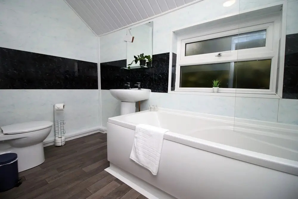 Spacious 4 bedroom house - Moira Lodge by Tŷ SA