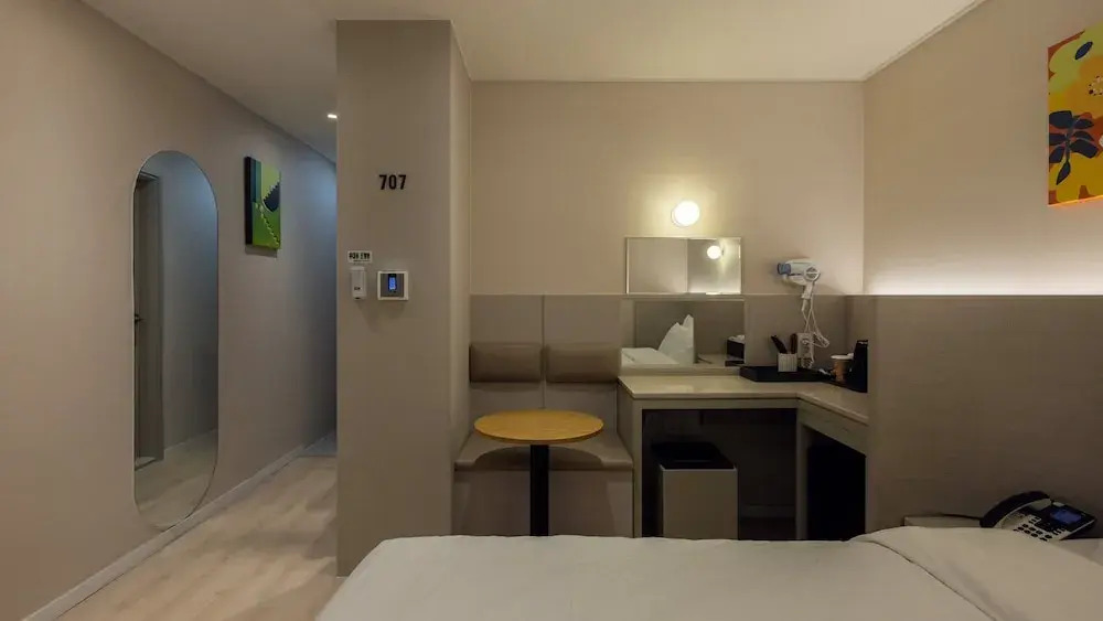 Browndot Hotel Jeonju Junghwasan