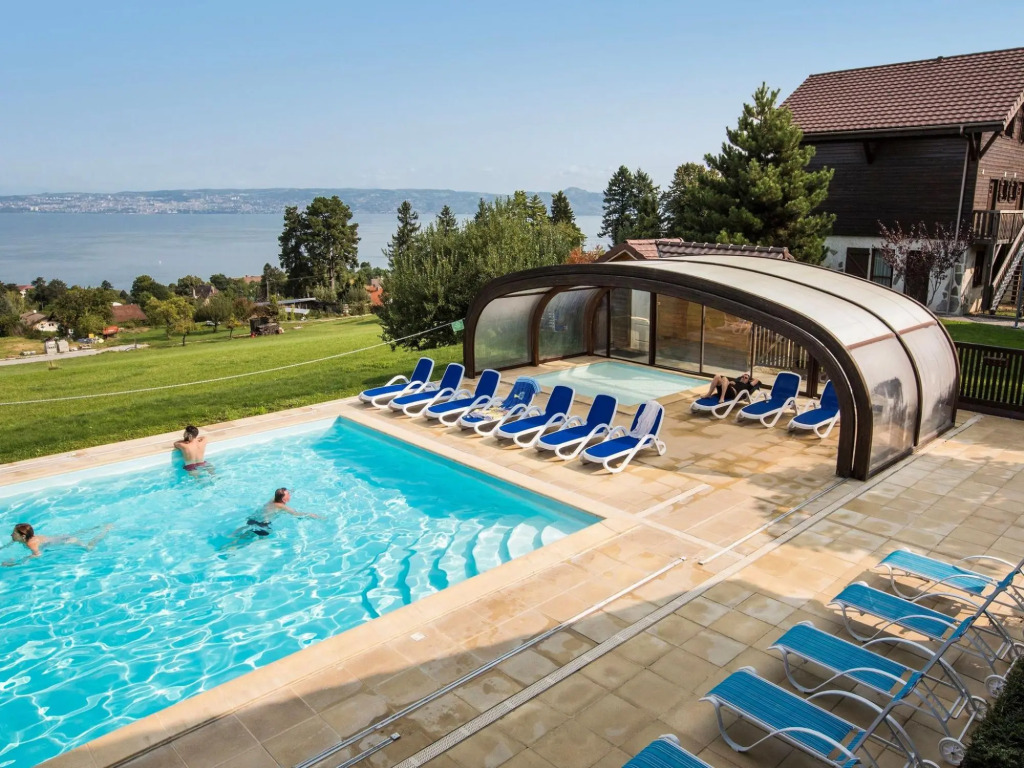 Attractive, rustic apartment on Lake Geneva side