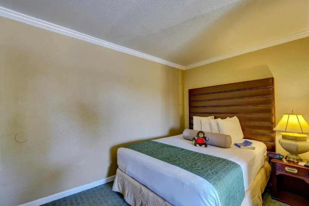 Travelers Inn Williams, CA Modern Renovated Hotel