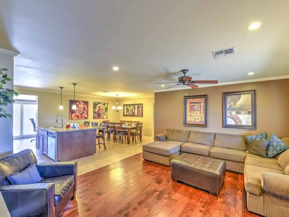 SLS Old Town Diamond Private Renovated Home - Free Heated Pool, Spa, F