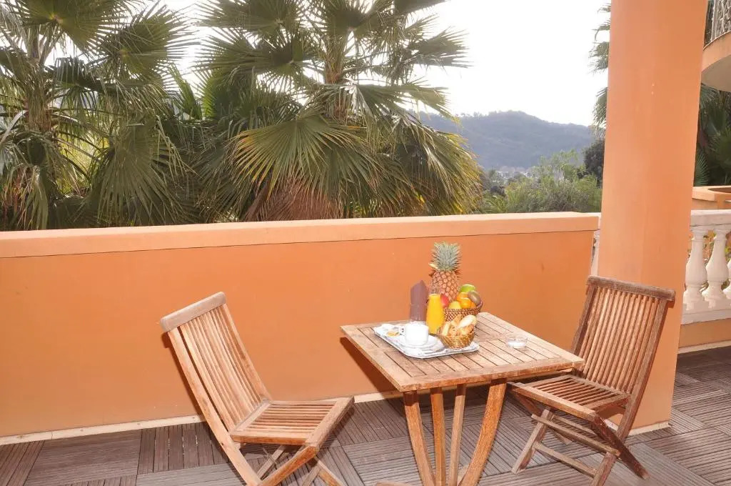 Appart Hotel Lou Castelet