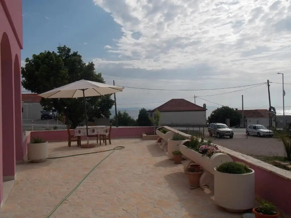 Sea-view Villa in Podstrana near Saint Martin Beaches