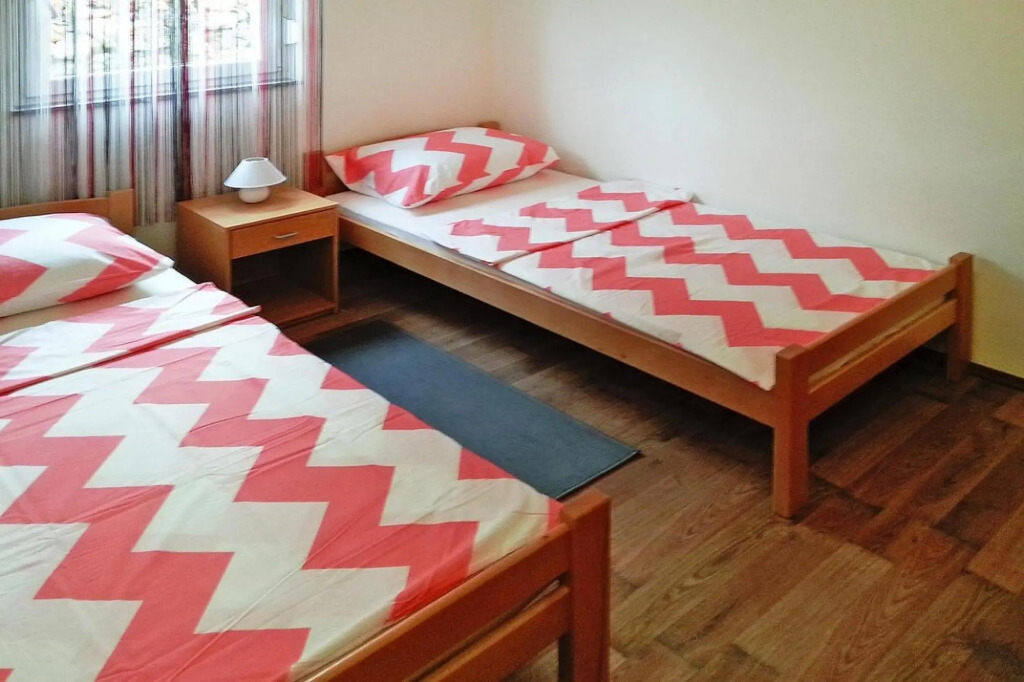 Apartment in Vir with a barbecue