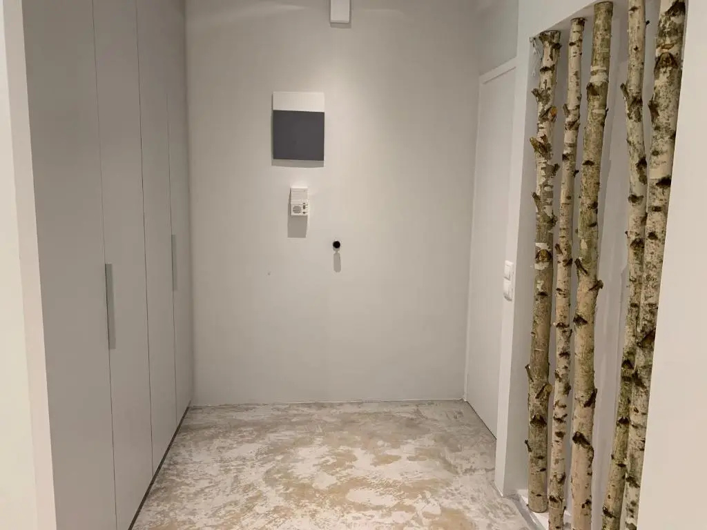 Renovated apartment in Kifissia Center near Metro G25