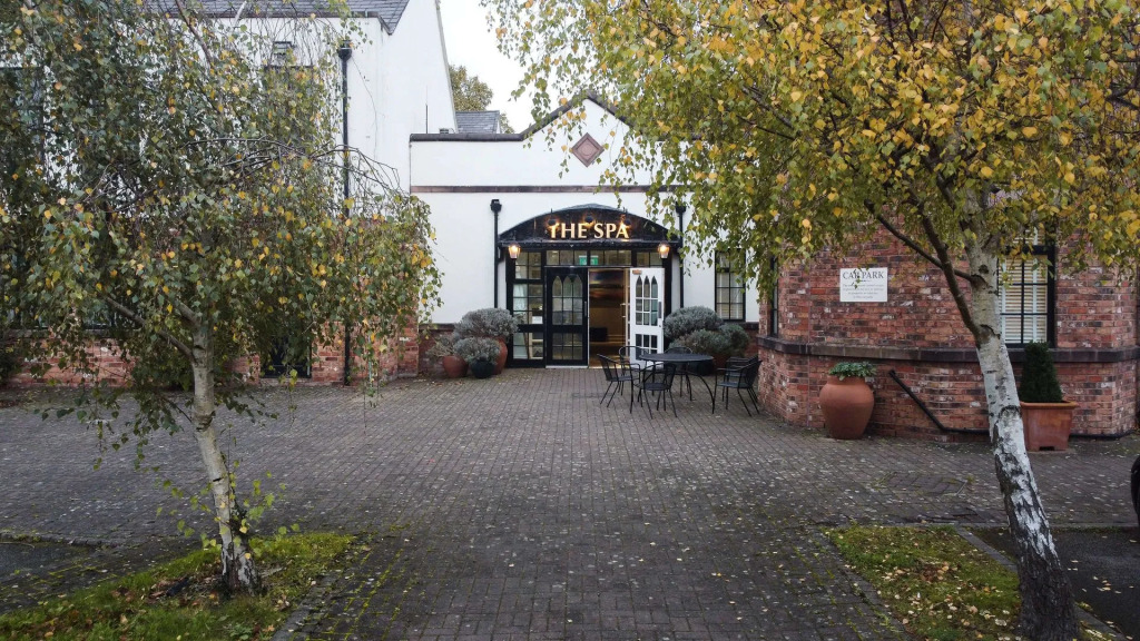 Crabwall Manor Hotel & Spa