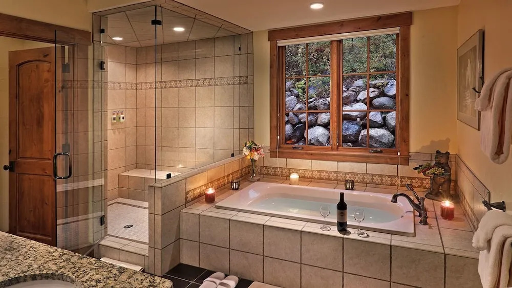 Bears Grande 8 BedroomHoliday home By Moving Mountains