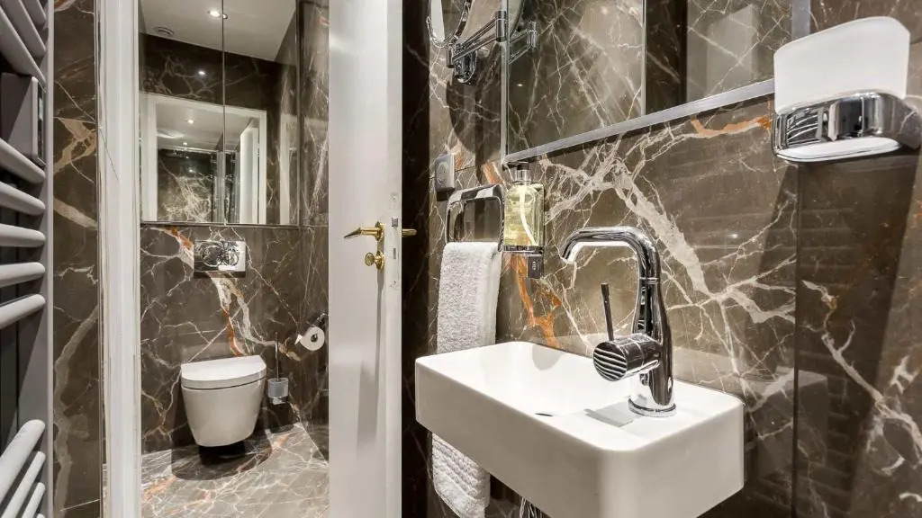 Luxury 4 bedroom 3 bathroom Aristocratic apartment - Louvre