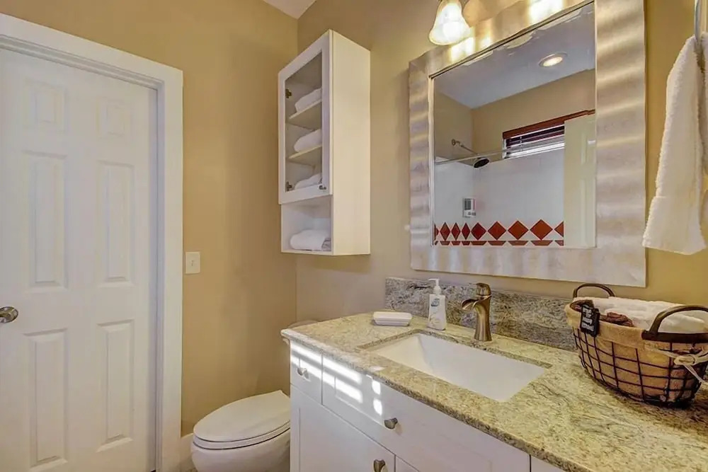 GOING COASTAL 3 Bedroom Holiday Home by Five Star Properties