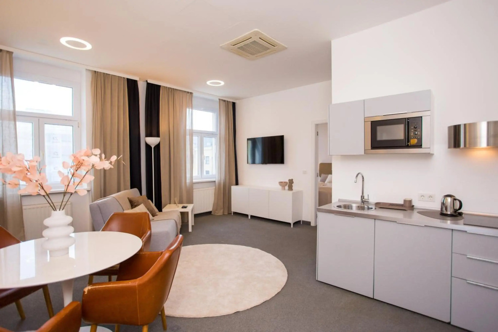 Main square apartments 1