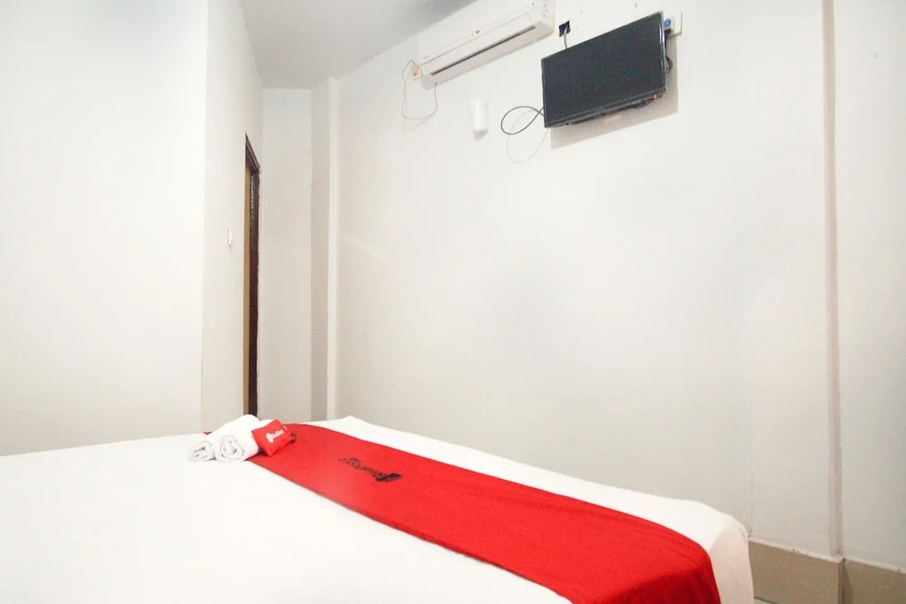 RedDoorz near Mall Abepura