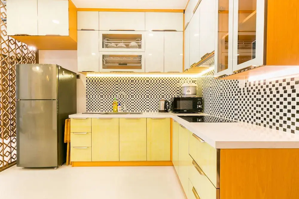 Compact Residence