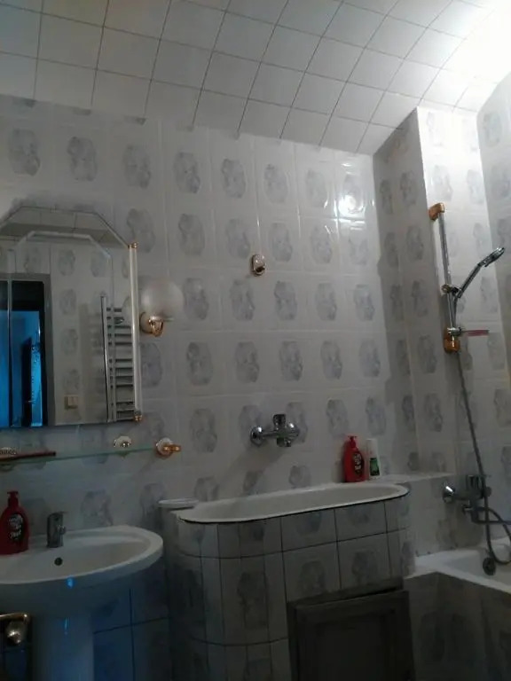 APARTAMENT-ZhUZhUNA