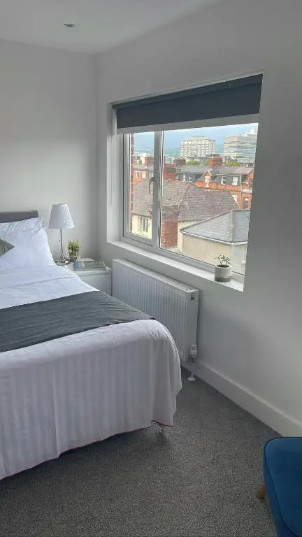 Wellington Park Apartments Spacious 1BR Sleeps 4 in Prime Location