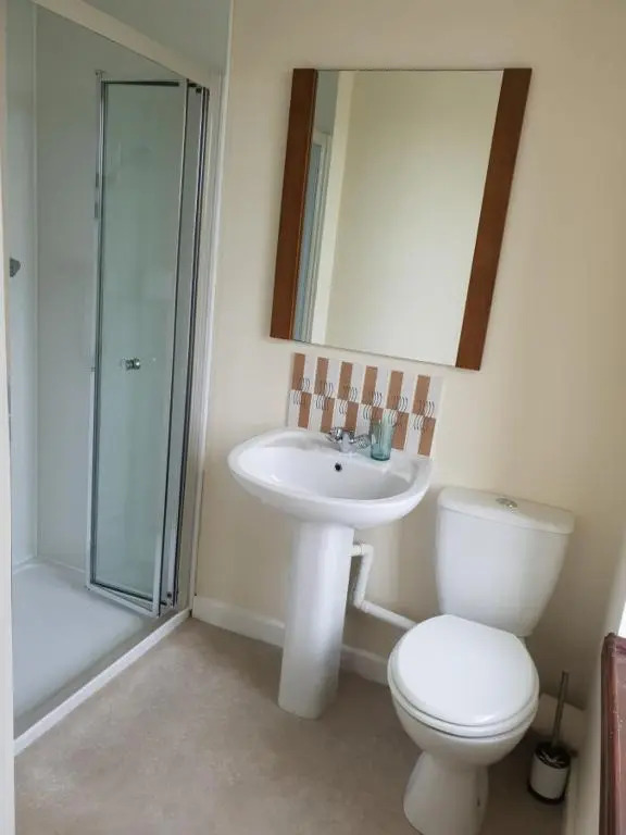 Kings Acre spacious 4 bed with Breath-taking views