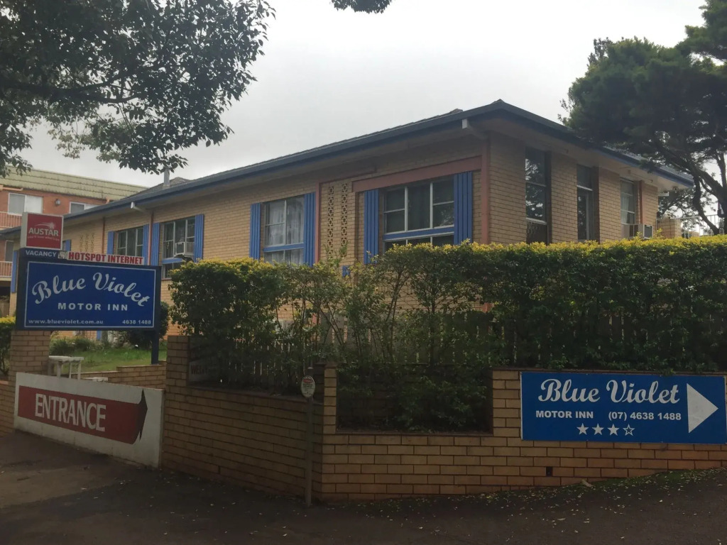 Blue Violet Motor Inn