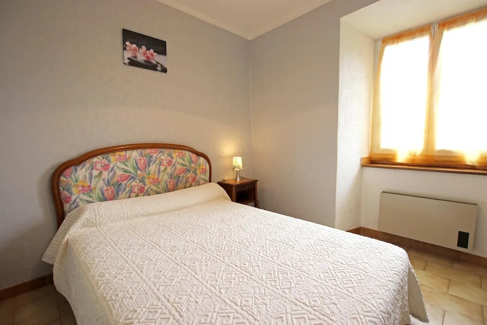 House With 2 Bedrooms in Gravières, With Wonderful Mountain View, Pool